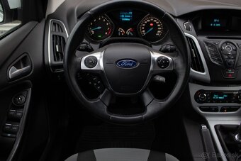 Ford Focus 1.0 - 9