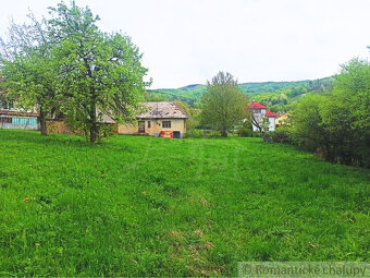 Vidiecký dom / chalúpka s veľkým 25- árovým pozemkom - 9