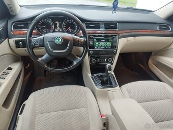 Škoda Superb Combi 2.0 TDI CR 140k Elegance, r.v.: 5/2011 - 9