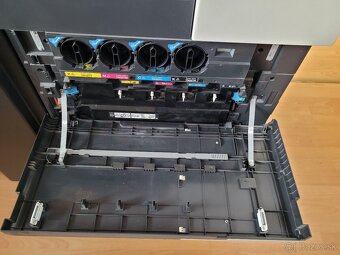 Konica Minolta bizhub C364e s finisherom nadiely - 9
