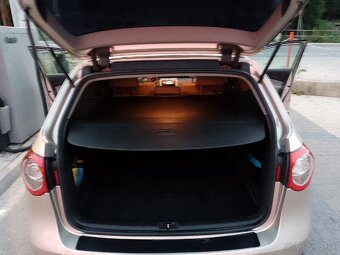 Volkswagen Passat B6 1, 9 TDI - 9