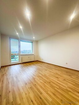 Rezervovaný - 2 izbový byt - 9