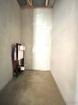 Reality KOMPLEX s.r.o., Vám ponúka na predaj moderný 4-izbov - 9