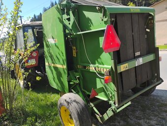 Predám balikovač John Deere 545 - 9