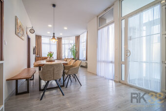 Dva priestranné apartmány v centre Popradu - 9