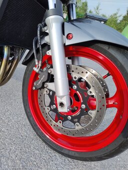 Suzuki GSR 600 YOSHIMURA LIMITED EDITION 9/2008 - 9