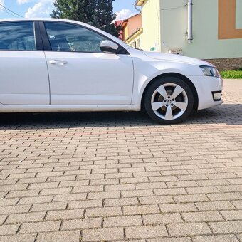 Škoda Octavia 3 1.6 TDI CR. Manuál. - 9