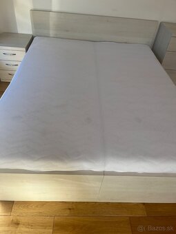 Manželská posteľ nočné stolíky komoda - 9