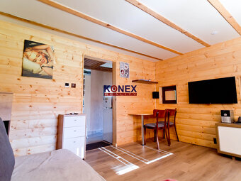 REKREAČNÁ CHATA na VINNOM JAZERE na predaj - 9