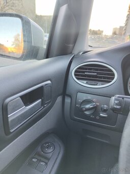 Ford FOCUS 1.6tdci 80KW NOVA STK/EK - 9