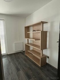 Predám trojizbový byt v PLATO Levice - 9