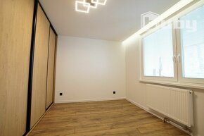 Krásny 3 izbový byt (70 m2) s veľkou zasklenou loggiou, po k - 9