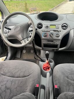 Toyota Yaris - 9