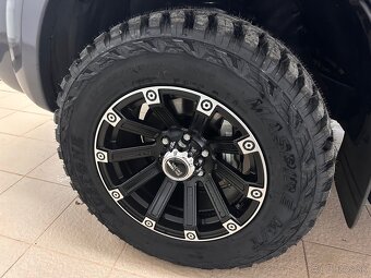 Toyota Hilux 3.0 A/T 2014 - 9