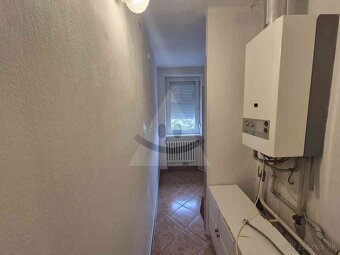 Svojpomocný 3 izb.byt s garážou na Kapitánovej ul. v centre - 9