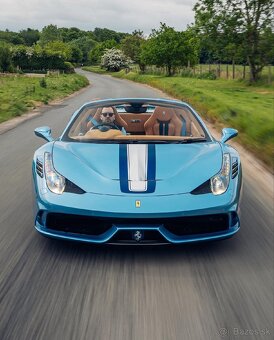 Ferrari 458 SpecialeA | Henson&Heaven 1/18 - 9