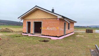 SUPER CENA: 3 izbový bungalov, hrubá stavba, Somorová Ves - 9