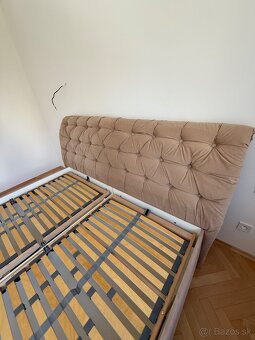 ČALÚNENÁ MANŽELSKÁ POSTEĽ - 9