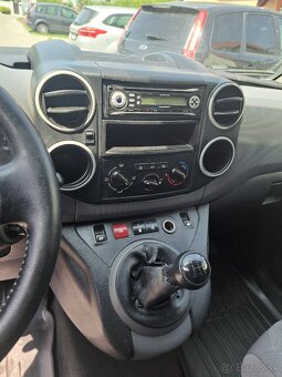 Peugeot partner 1.6 hdi 66kw rv2011 243000km nova stk ek - 9