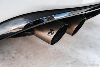 VW GOLF R - 9