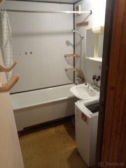 Trojizbový byt Liptovský Mikuláš, sídlisko Podbreziny - 9