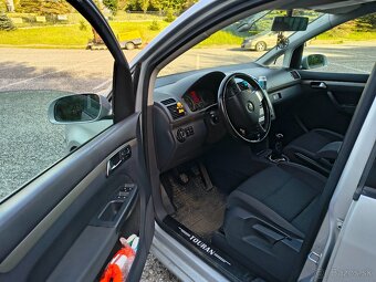 Volkswagen Touran 2.0 TDi - 9