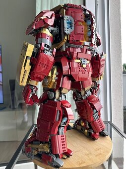 Hulkbuster Marvel 76210 - 9