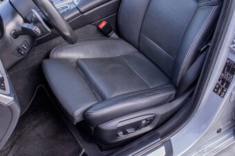 BMW Rad 5 M550d xDrive / HEADUP / PANO / ACC - 9