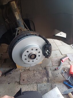 VW Golf VI 1.6 TDi - 9