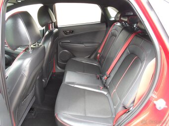 Hyundai Kona 1.6 GDi HEV Style 141k,automat,polokoža,kamera, - 9