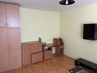 Prenajmem 1-izbový byt na Podháji - 9