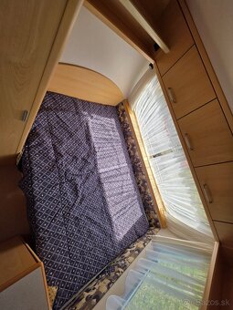 Obytny prives Chateau Carrat 440 - predstan, kurenie - 9