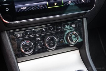 Škoda Superb Combi 2.0 TDI SCR L&K 4x4 DSG - 9