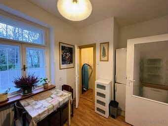 VÝNIMOČNÁ POLOHA - CHARIZMATICKÝ BYT NA PREDAJ - 9