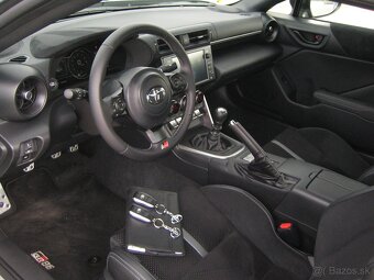 Toyota GR86 2.4 Boxer Executive - 9