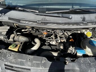 Volkswagen Transporter T5 - 9