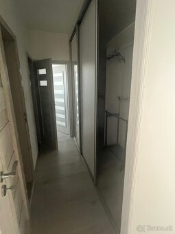 Na prenájom 2,5 izbový byt - 9