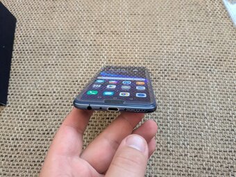 Celokovovy Huawei Honor V10 (6/64 pamat') v dobrom stave - 9