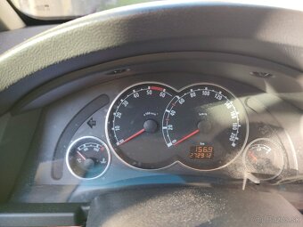 Opel Meriva - 9