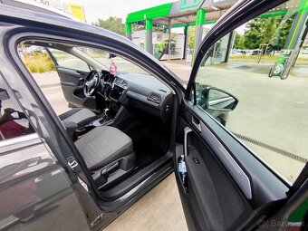 Volkswagen Tiguan - 9
