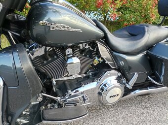 Harley davidson Electra glide - 9