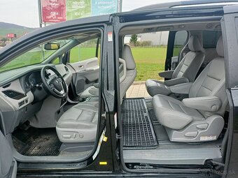 TOYOTA SIENNA XLE 3,5 V6 AWD 2015 NOVÝ MODEL 7 míst LPG - 9