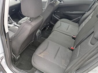 Peugeot 308 SW 1.6 HDI 2012 poškodený vstrekovac - 9