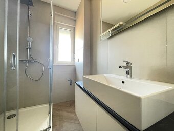 Apartmánový dom so 6-timi zariadenými apartmánmi /Chorvátsko - 9
