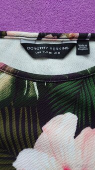 Dorothy Perkins nádherné vzorované puzdrové šaty - 9