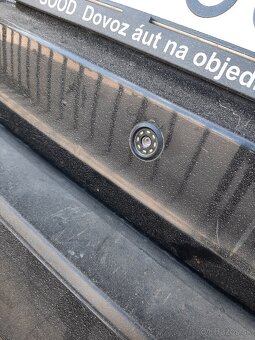 Skoda omtavia 2 2l 103 kw - 9