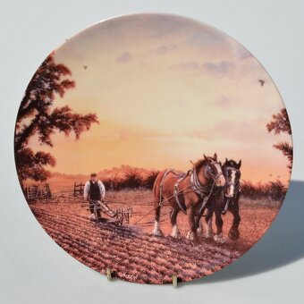 4 porcelánové taniere z 1 sady - Práca na poli s koňmi - 9