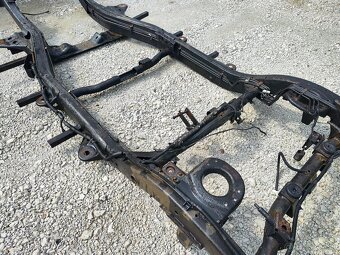 Nosný rám Nissan patrol y61 wagon - 9