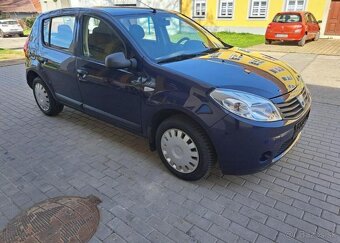 Dacia Sandero 1,2 Arctica benzín manuál 55 kw - 9