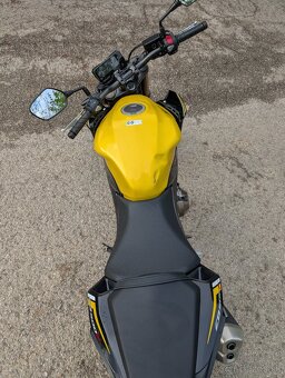 HONDA CB500F žltá 2023 - 9